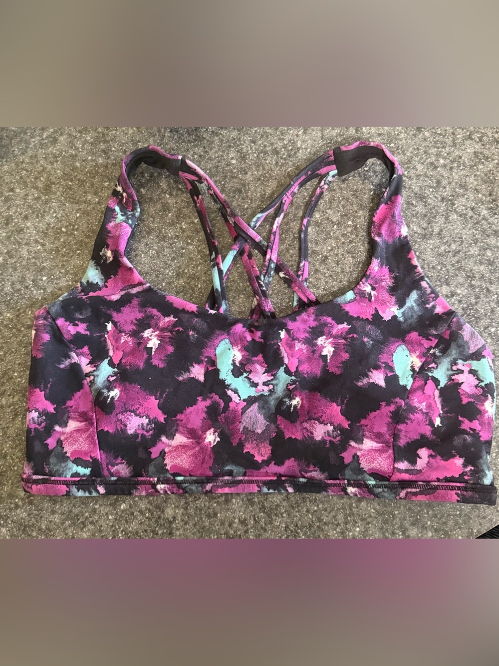 Lululemon Free to be Tranquil Sports Bra Size 10 Midnight Bloom Strappy Back